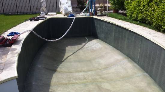 piscine en panneaux de polypropylène sur AIX EN PROVENCE
