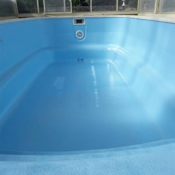 PSR - piscine entièrement rénovée